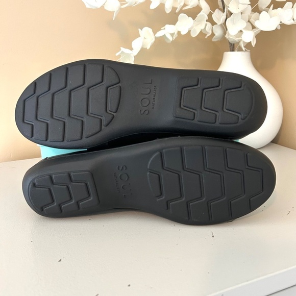 NWOB NATURALIZER  SOUL Kentley Flat Loafer Black Leather Size 7.5Wide - Picture 5 of 13